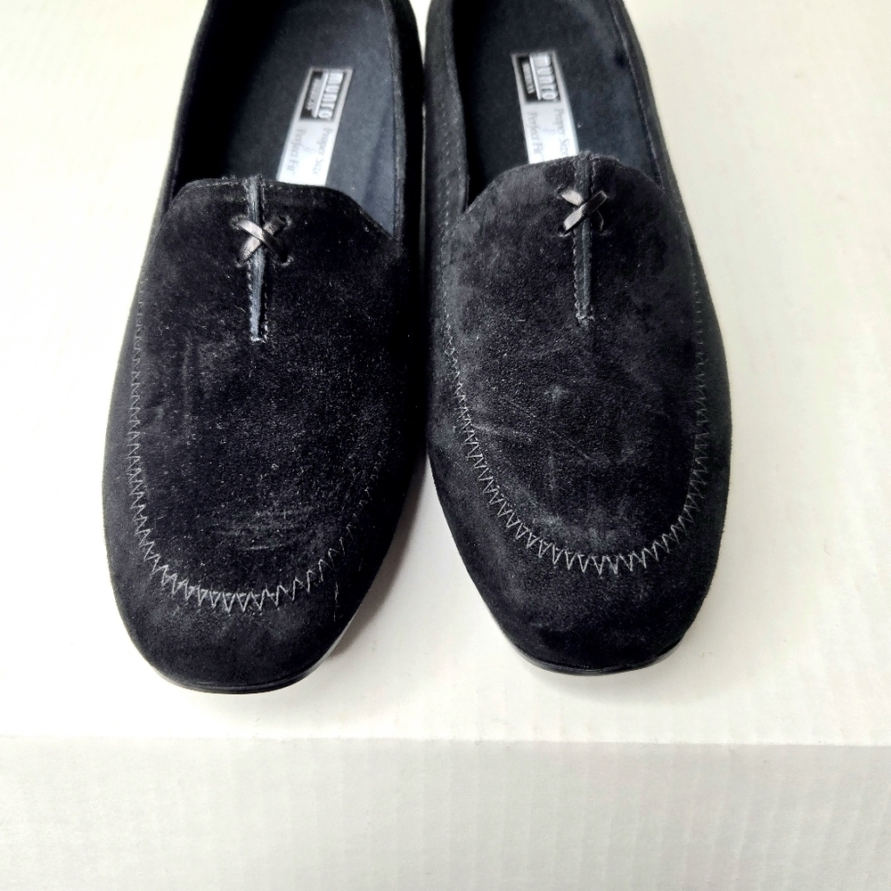 Munro Loafers, Black Suede, 6.5 W - Picture 3 of 11